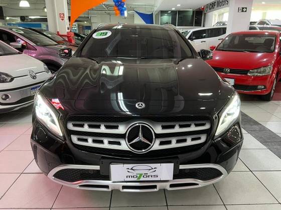 MERCEDES-BENZ GLA 200 1.6 CGI FLEX ADVANCE 7G-DCT